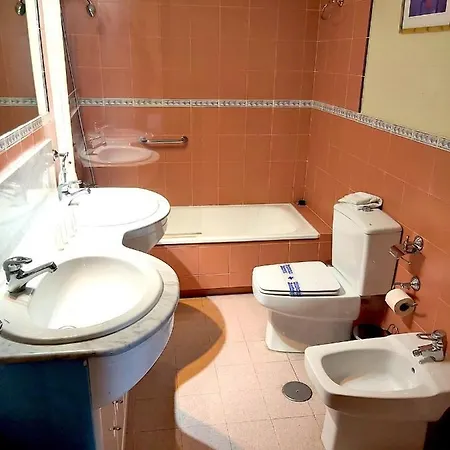 Plaza Andalucia Edificio Enebro 4-6 Pax *
