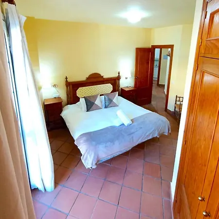Appartement Plaza Andalucia Edificio Enebro 4-6 Pax *